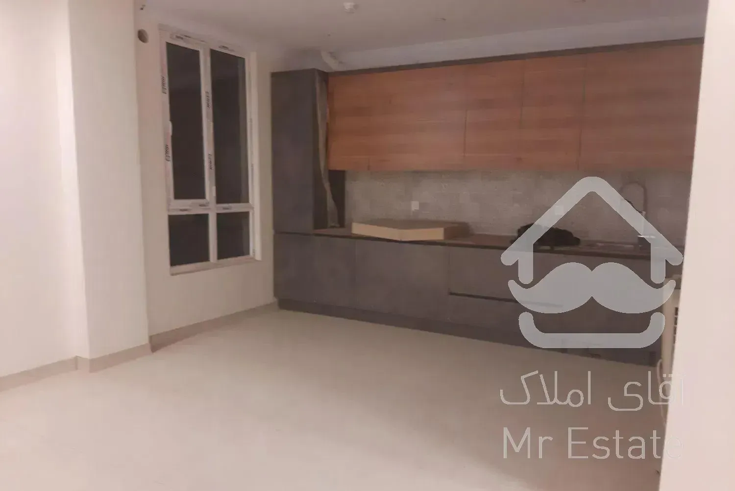 ۲۲۰ متر سه خواب موقعیت اداری سند تک برگ