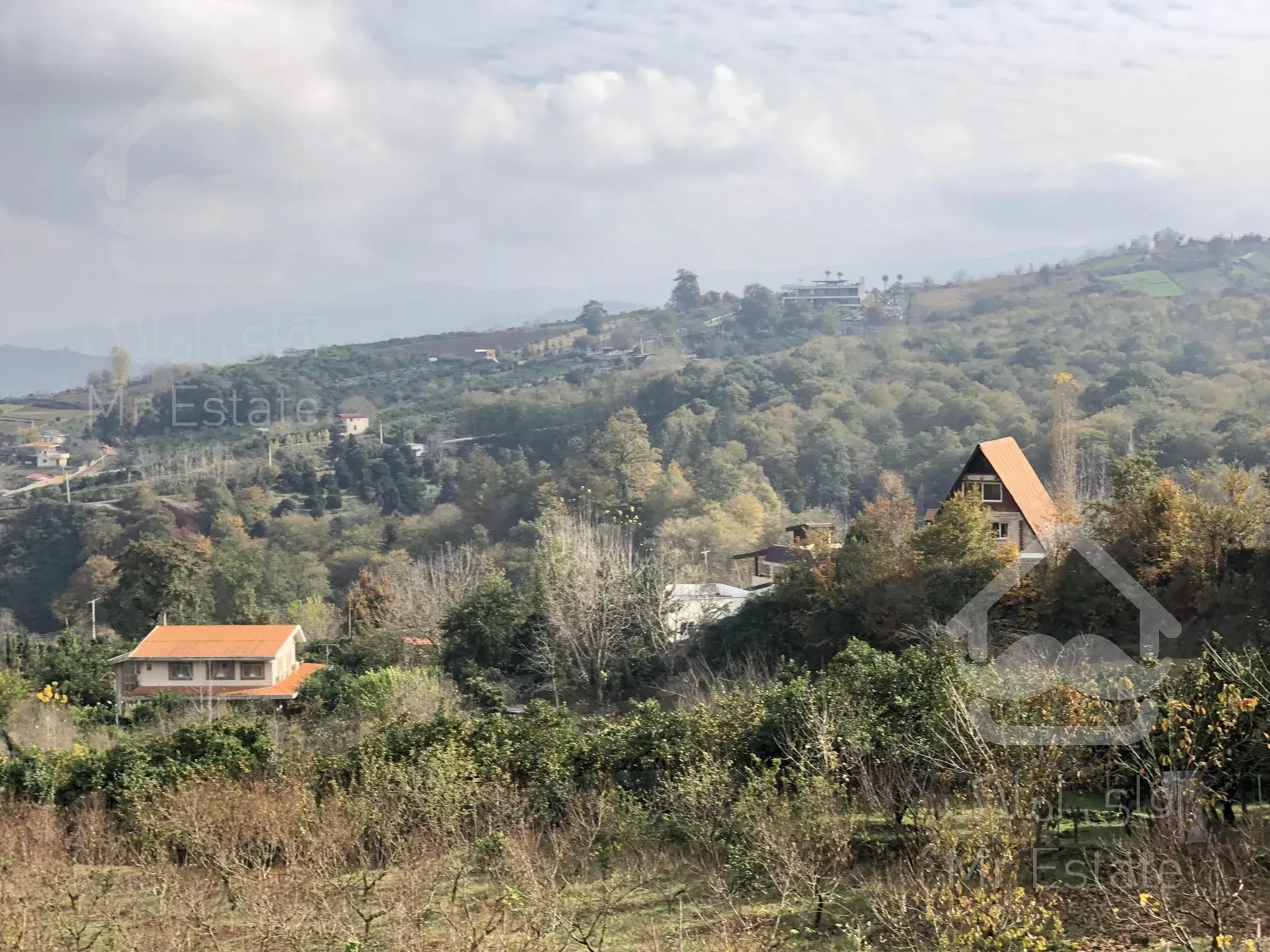 ٣٠٠ متر زمین ویلایی لاکچری