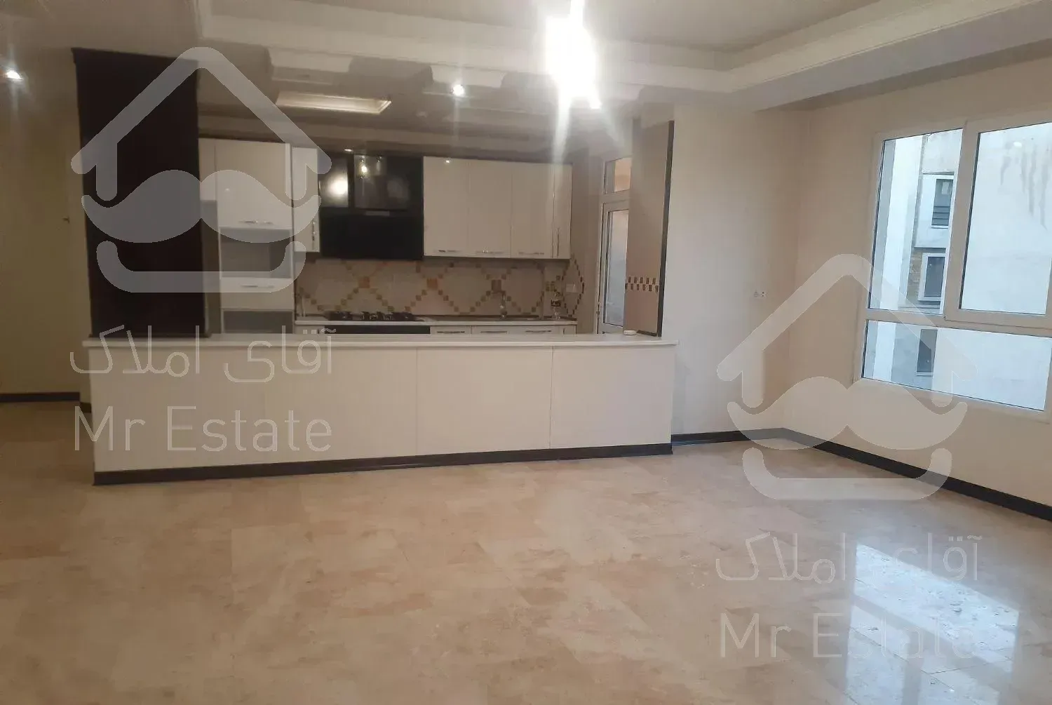 اختیاریه عین ابادی ۱۳۰ متر ۲خواب فول امکانات