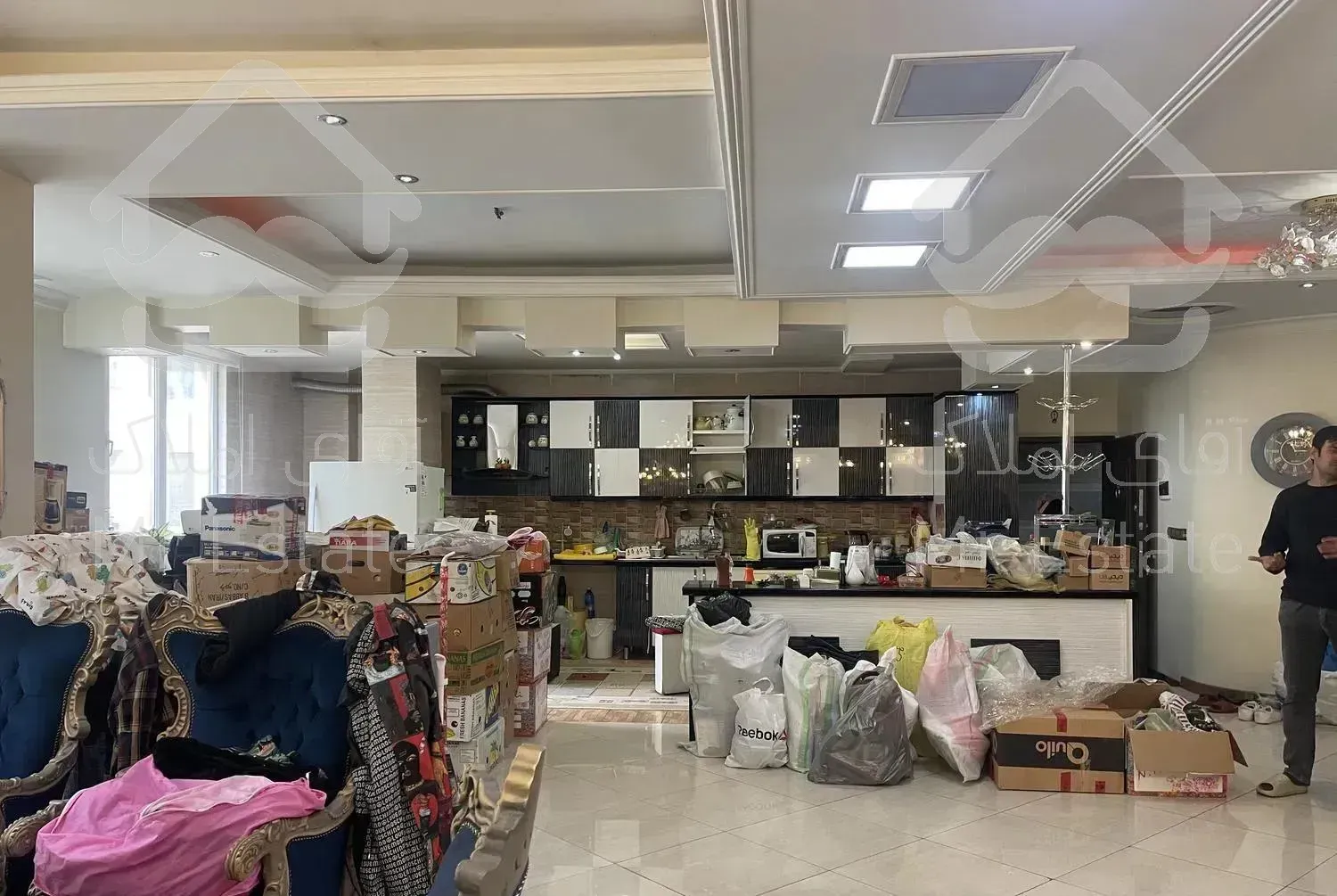 اپارتمان ۲۳۰ متری سه خوابه شاهانه