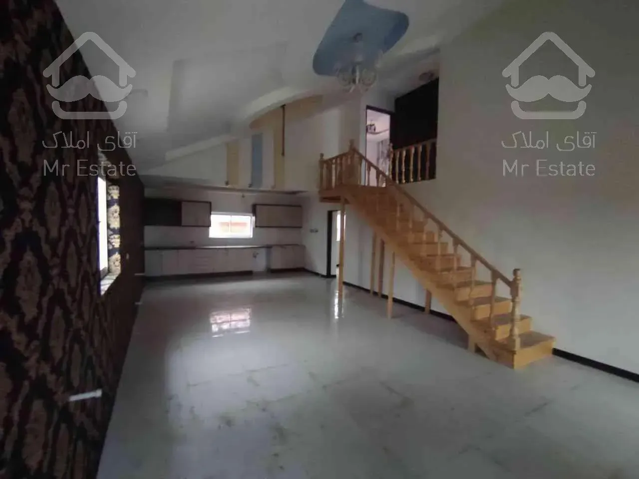 فروش ویلا ۲۹۰ متری