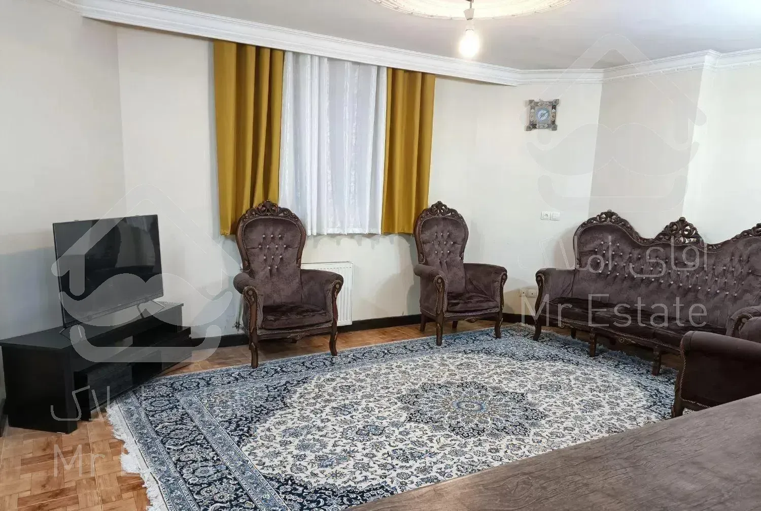 سوییت و خانه چسبیده به میدان نقش جهان