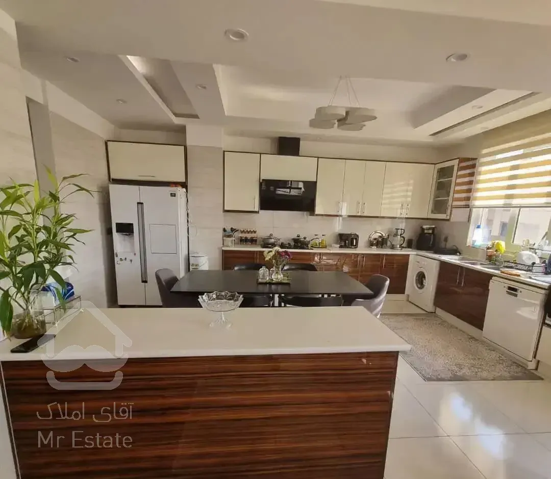 جردن ۱۷۰ متر ۲ پارکینگ سندی