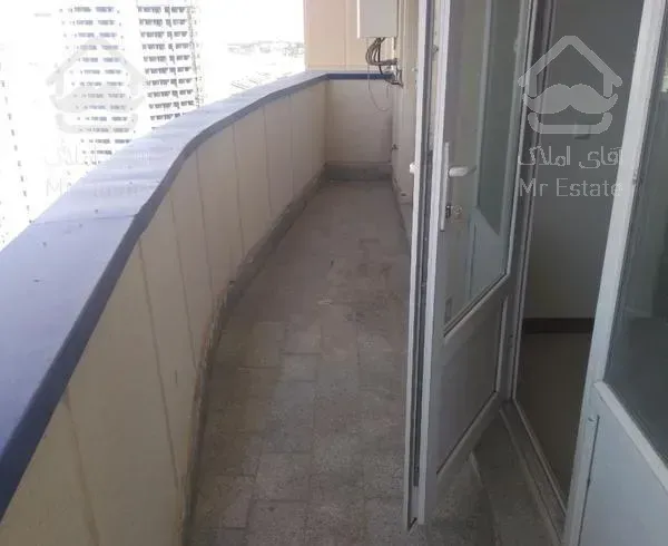 طبقه آخر-۹۰متری دو خواب-ویو دریاچه