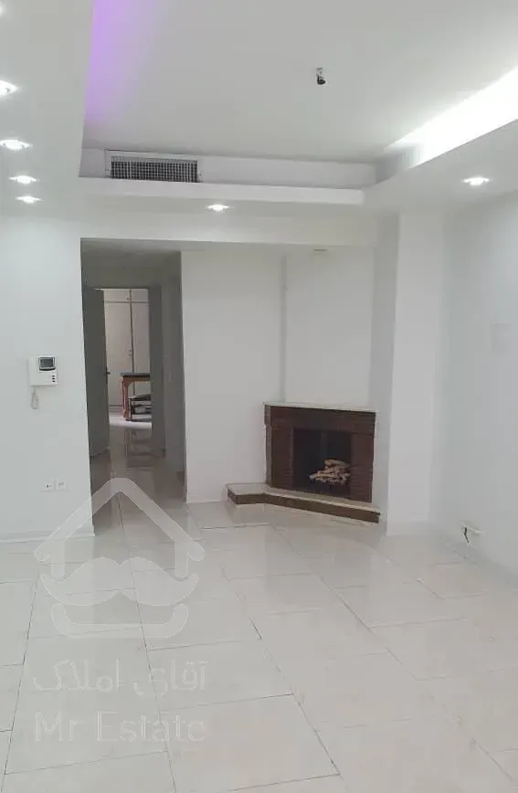 آپارتمان۹۷متری مسکونی و(موقعیت اداری هم دارد)فووری