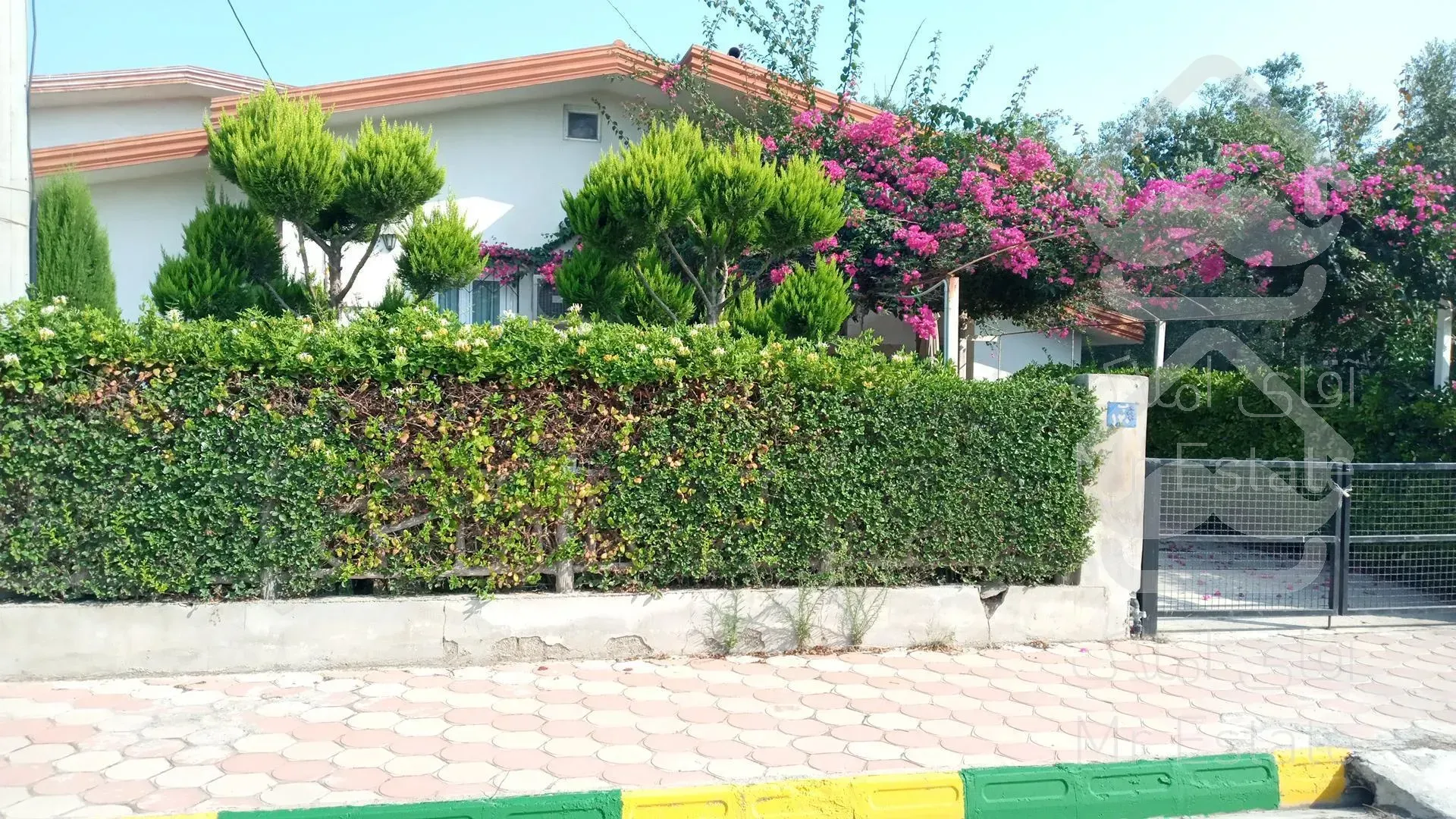 خرید باغ ویلا ۸۸۰ متری پلاک یک دریا در ساری جاده پلاژ