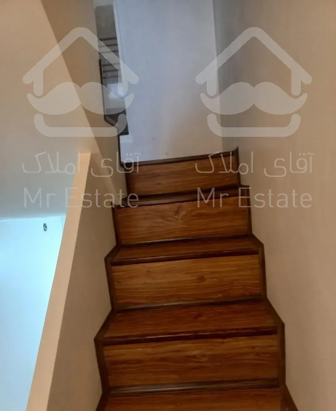 فروش نصاب نصب قرنیز لمینت پارکت دیوارپوش کفپوش چوب