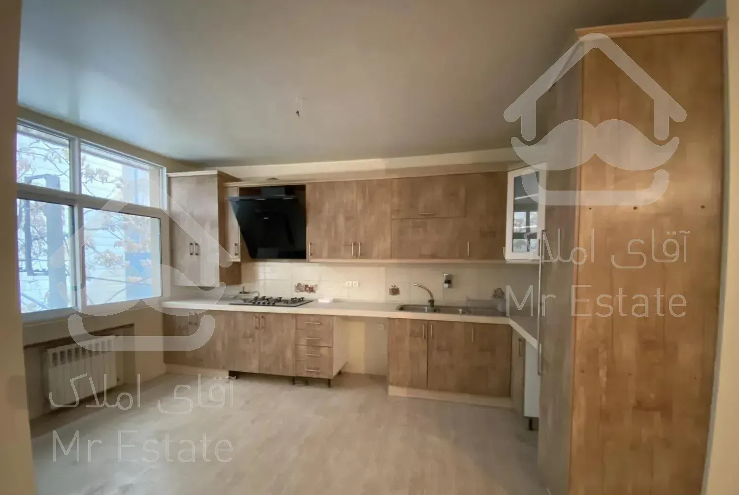 160 متر نزدیک مترو میرداماد