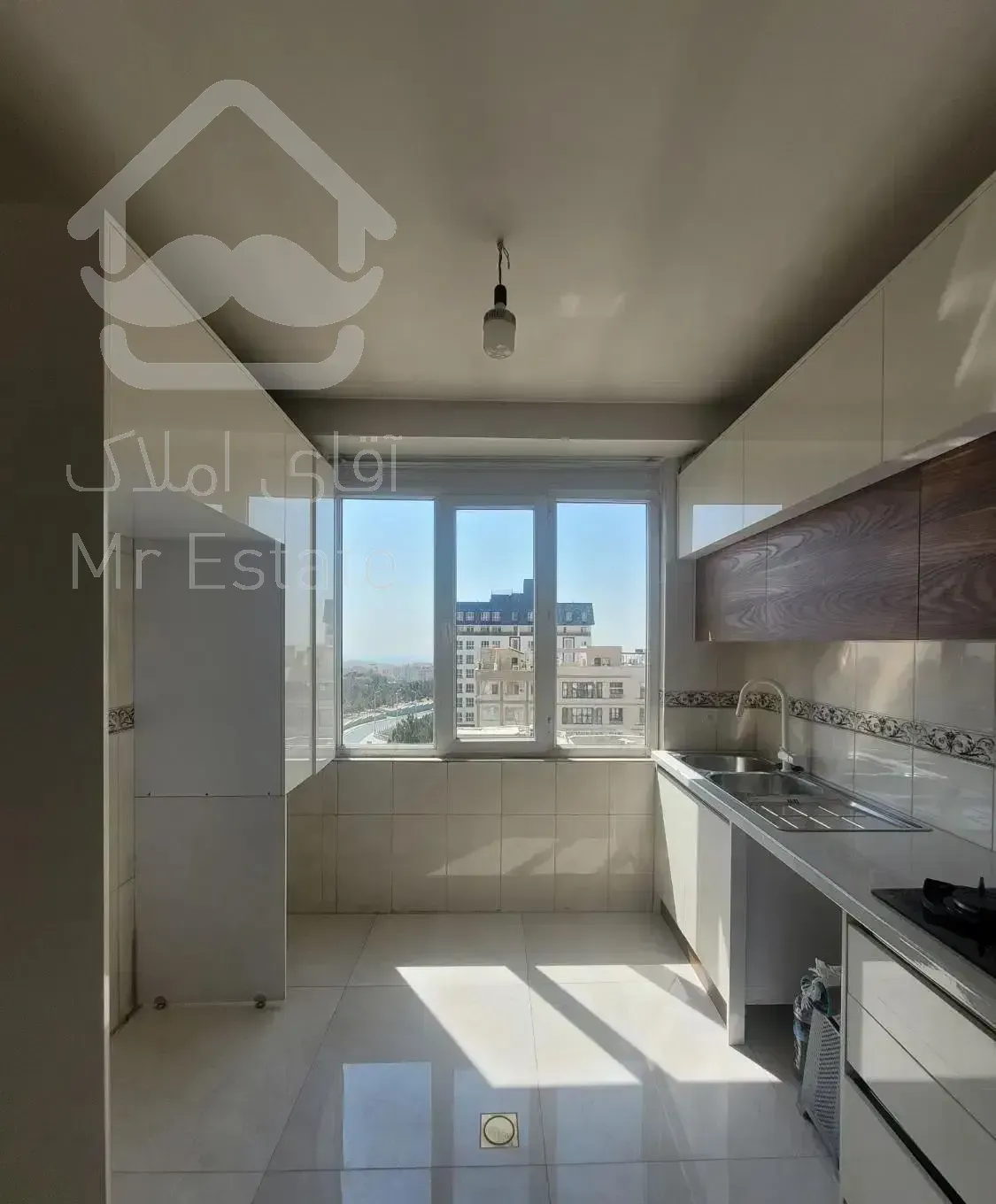 75 متر / خوش نقشه / چهارباغ