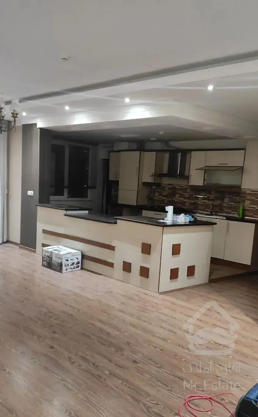 آپارتمان ۱۰۰ متری در اقبال لاهوری