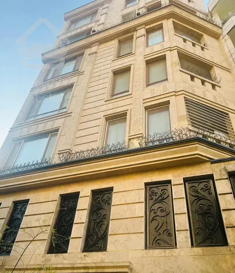 پاسداران ۱۱۸ متر ۲ خواب روبه آفتاب فول امکانات