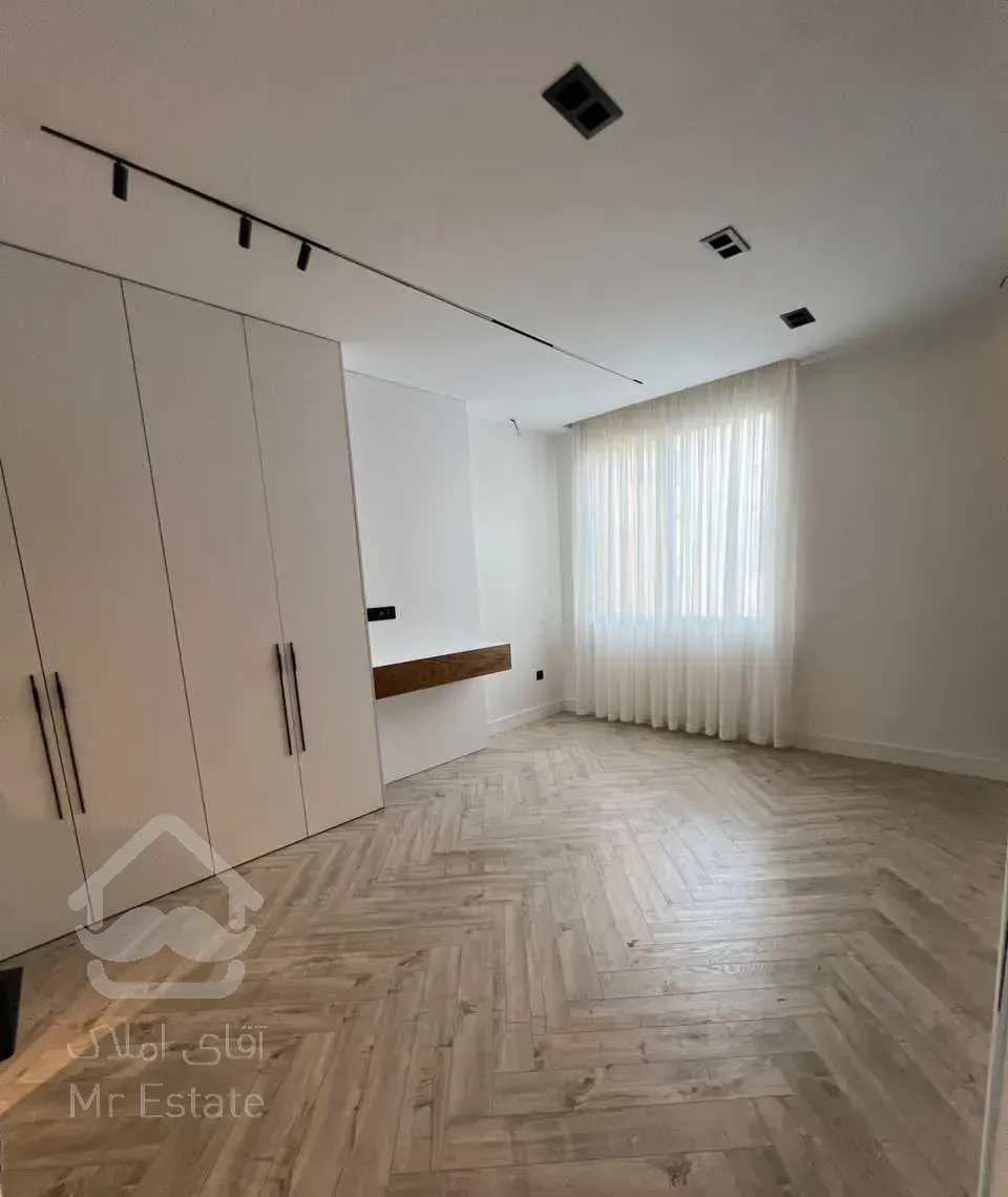 عمار پارک مهر ۲۰۰ متر/ ویو ۱۸۰ درجه