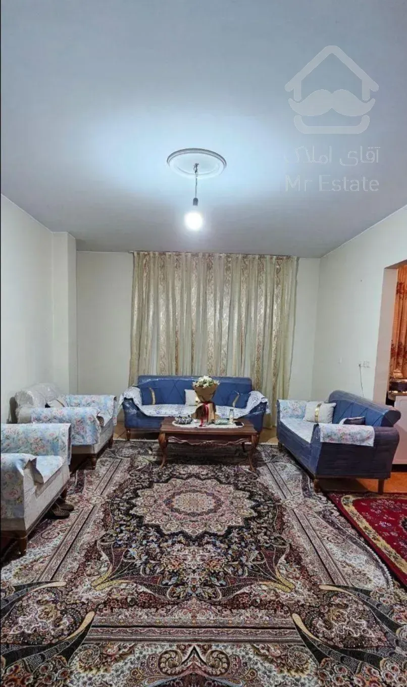 ۷۵متری/۲خواب/توحید/پرچم