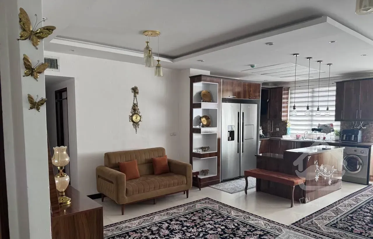 ۱۰۰ متری دو خوابه مجتمع مهروماه بلوک B