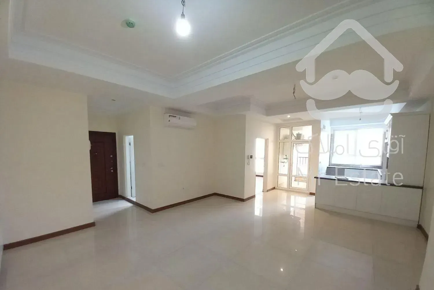 ۸۰متر/یک خواب/روبه افتاب/نوساز/اکباتان بیمه