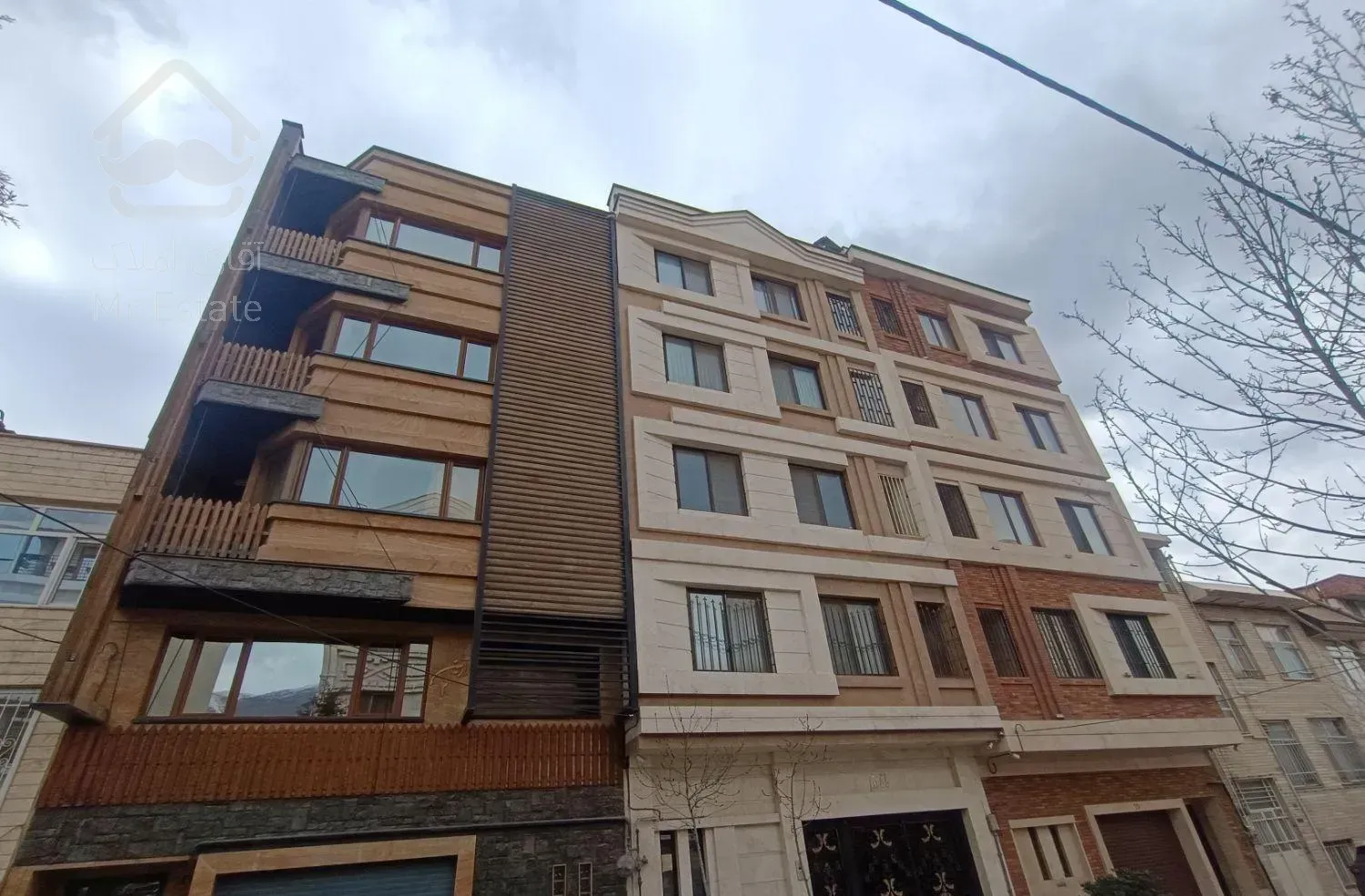 ۱۵۰ متری خوش نقشه ۳ خوابه تاپ لوکیشن دارآباد ۱