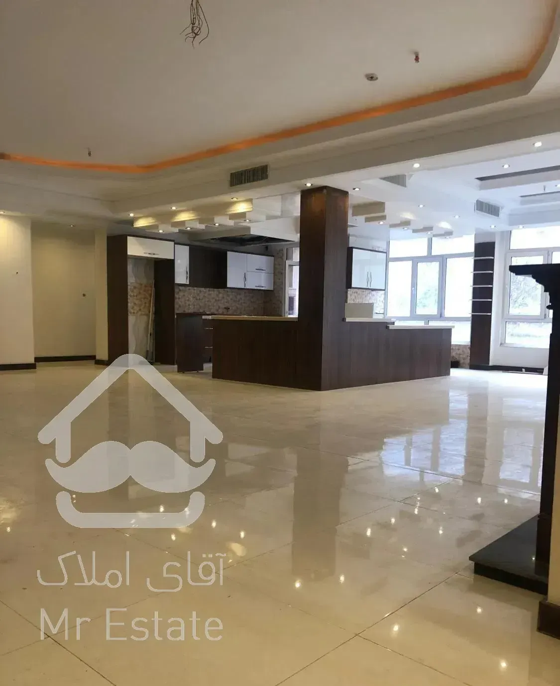 ازگل-آپارتمان ۱۹۵متری کلید نخورده