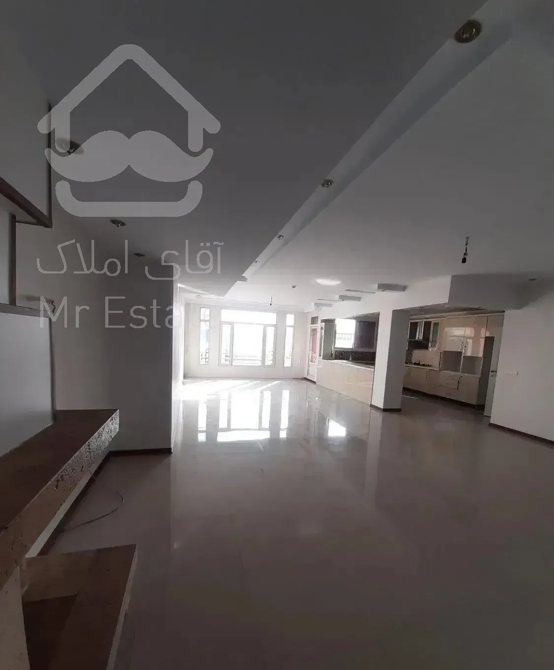 ۱۷۰متر گلزار ۳خواب فول امکانات