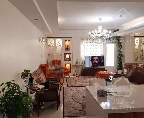 ۱۲۰ متری خوش نقشه/ویو ابدی دریاچه چیتگر منطقه۲۲