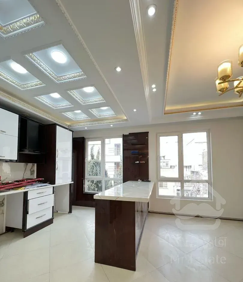 فرمانیه/ آپارتمان 180متری/ ۳ خواب/3 پارکینگ سندی