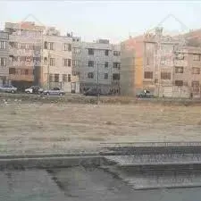 500 متر خانه کلنگی واقع در صادقیه