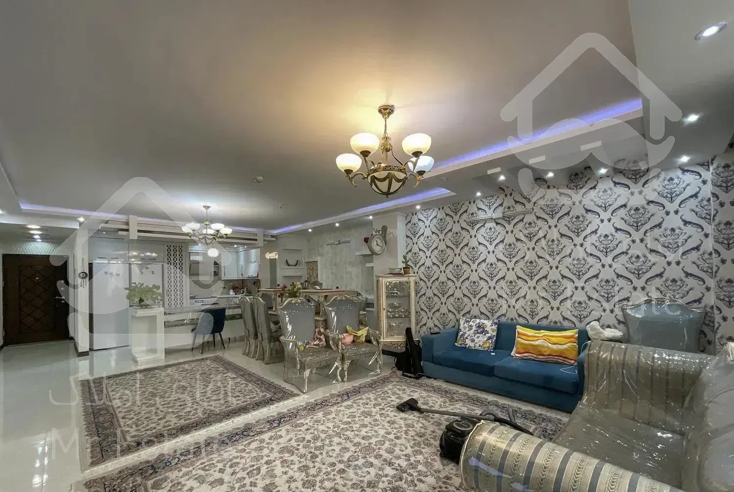 آپارتمان رو به آفتاب ۱۱۵ متر خیابان جابر انصاری