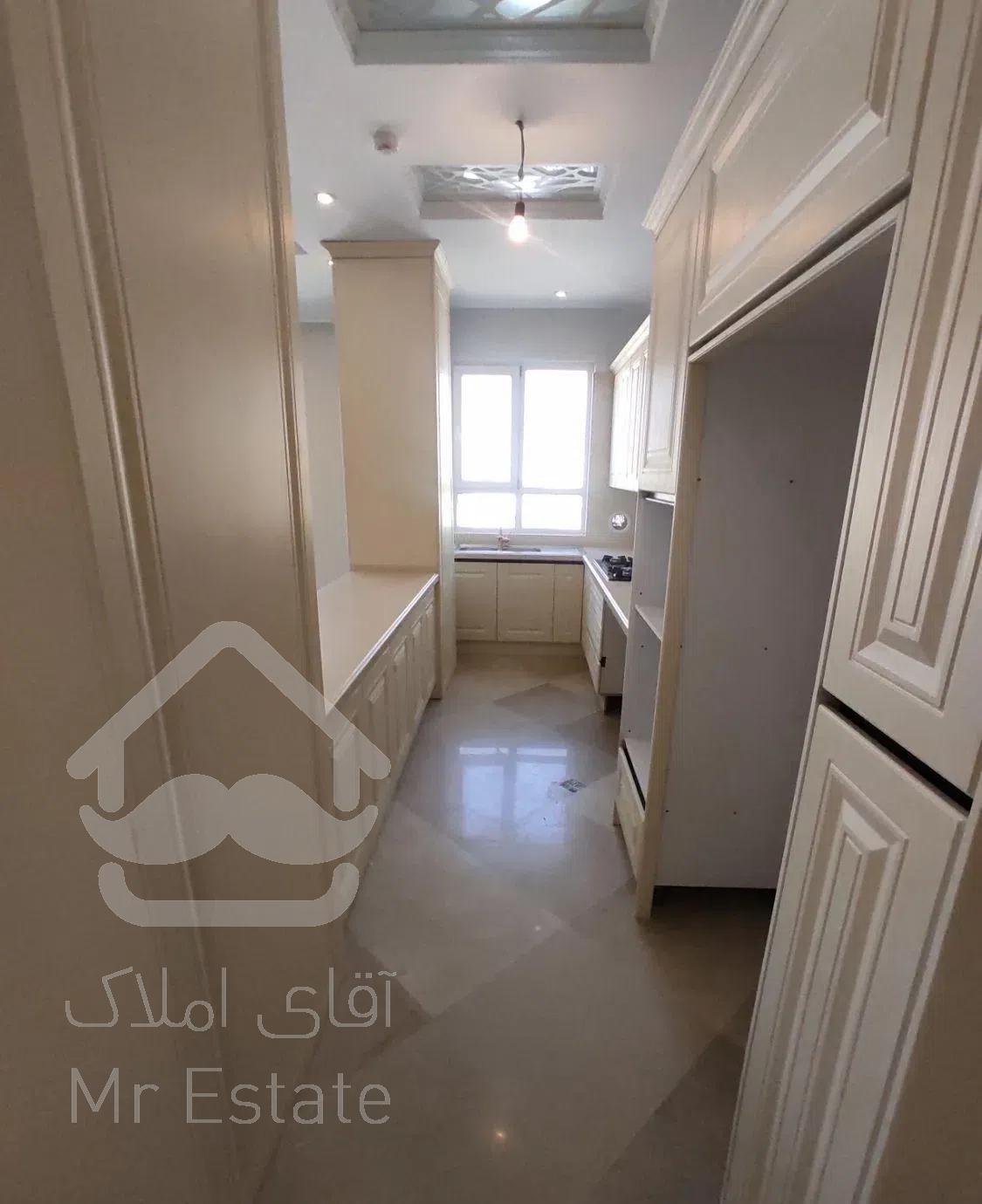 آپارتمان ۱۳۰ متر فرعی عریض فلکه اول