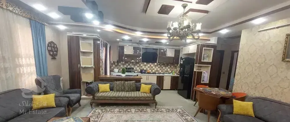 واحد ۹۵متری اسانسور دار خ شهدا ط۲.املاک قیومی نیا