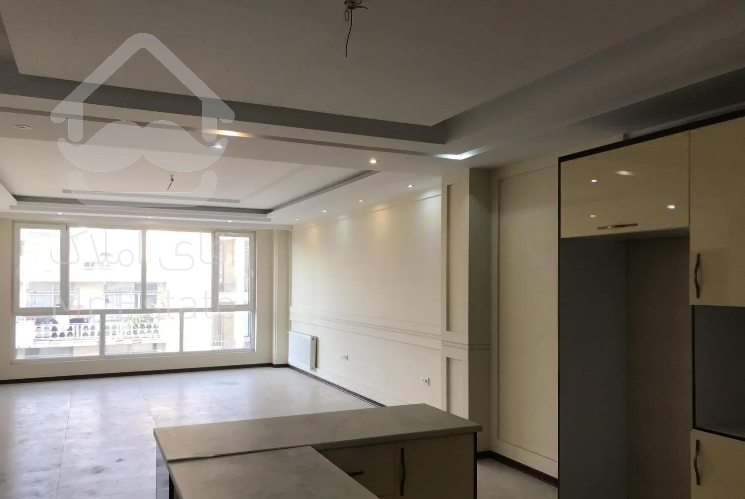 ۱۰۴ متری سالن پرده خور