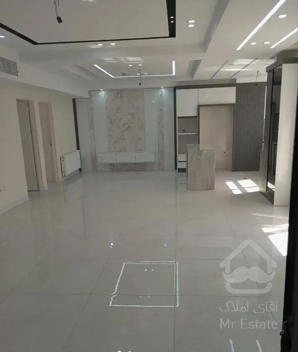 ۶۵ متر/پارکینگ دار/جمهوری