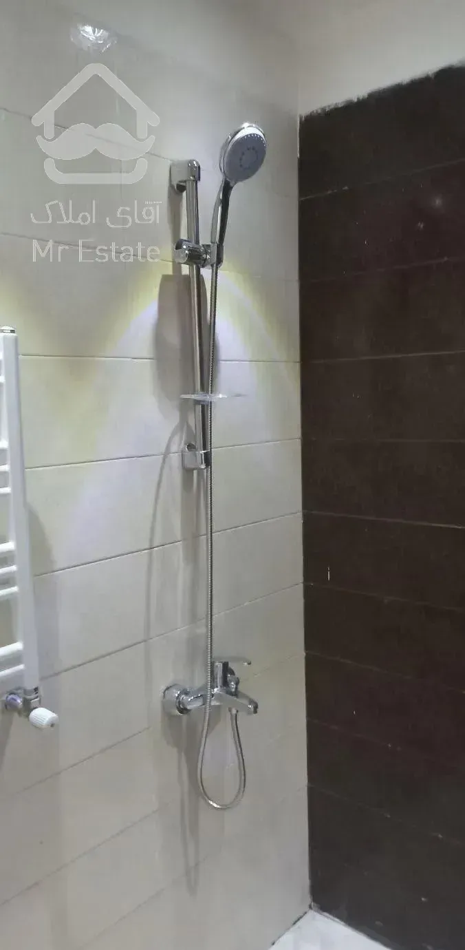 ایرانشناسی  اپارتمان ۱۱۰ متر کلید نخورده