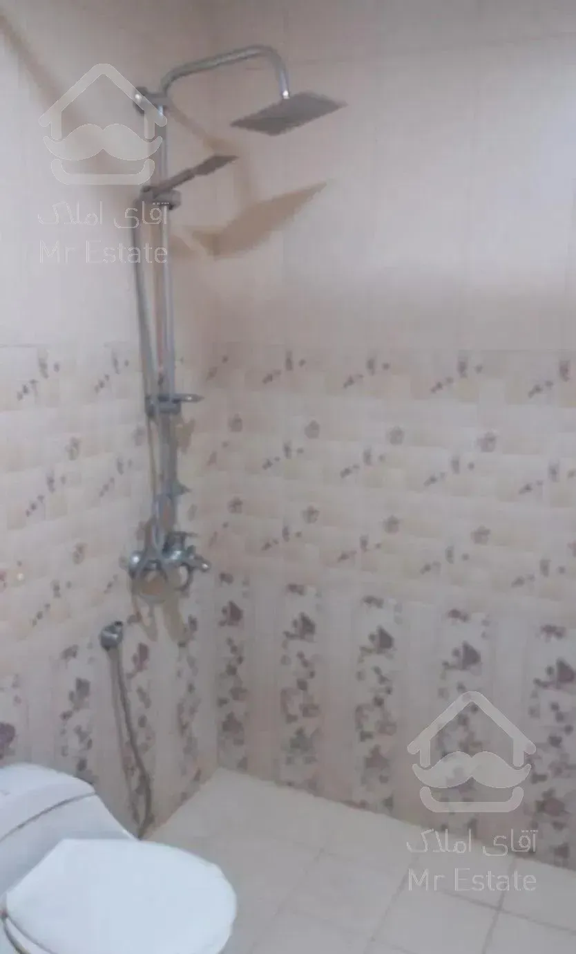 واحد ۱۳۷ متری  دو خوابه / فول / طبقه اول /  دبستان