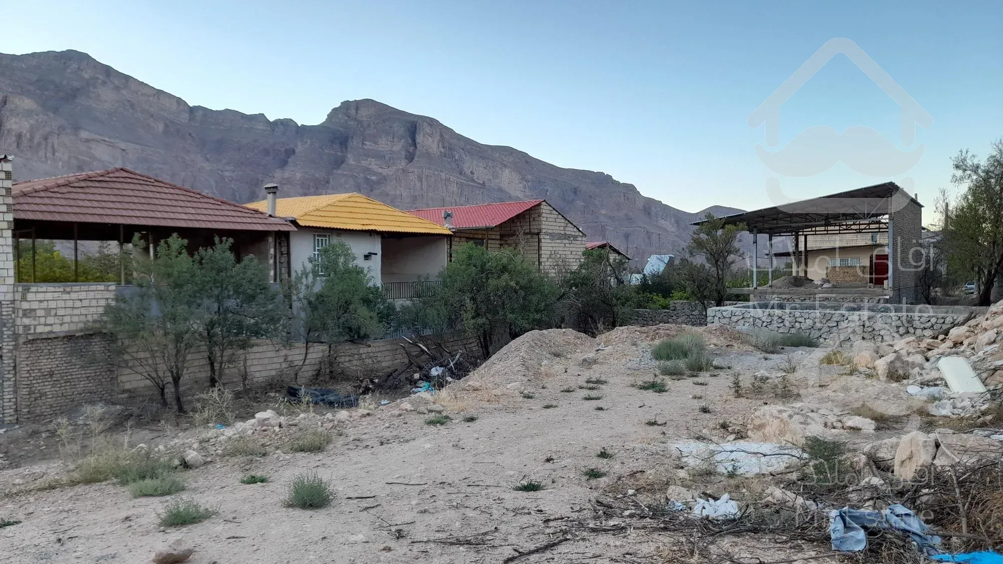 زمین ده بالا یزد دارای منبع