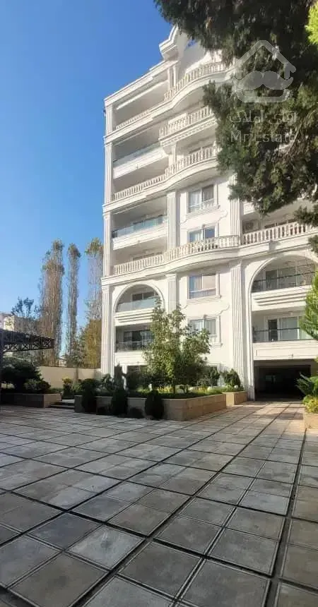 آپارتمان۱۷۰ متری فرهنگ سه خواب ویو دریا لابی رویان