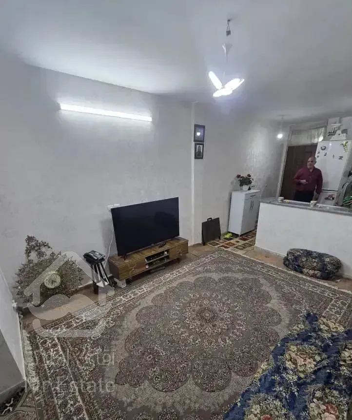 آپارتمان ۴۳ متری/ تک واحدی