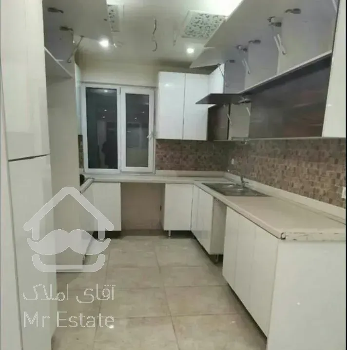 ۹۴ متری ۲ ساله دوخواب درخیابان پورمند