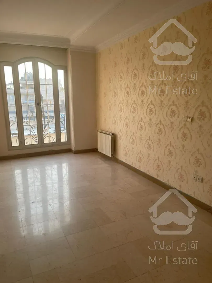 اجاره ۲۰۰ متر / تراس بزرگ / نورگیر بینظیر/فرمانیه