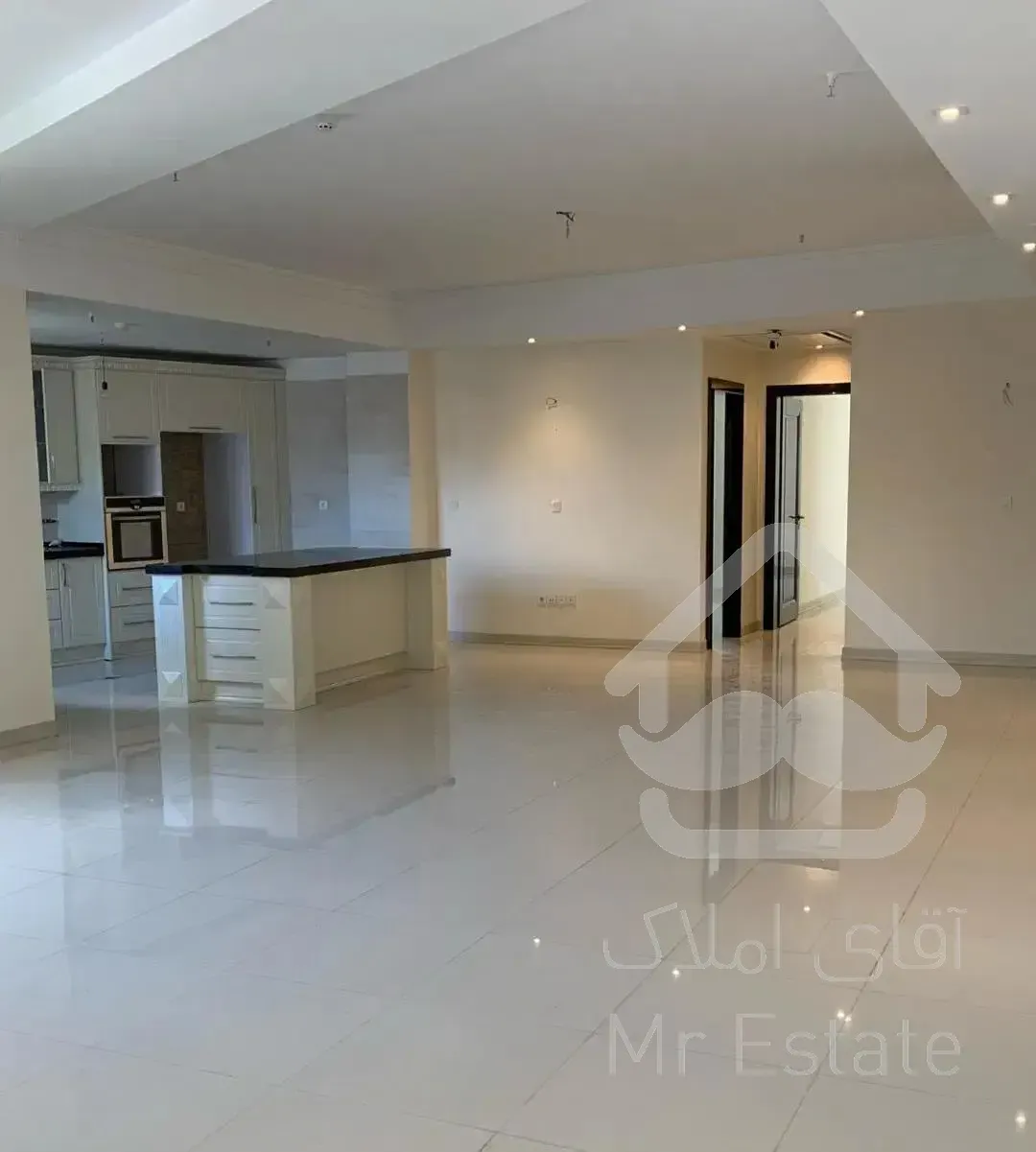 ۵۰ متری  لوکس و نوساز با لابی  محله شاهین شمالی