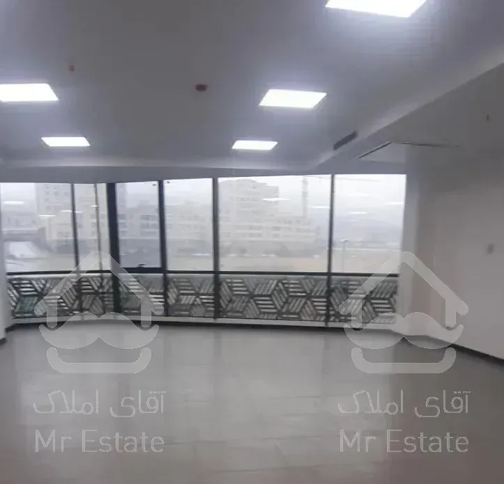 ۷۰متر اداری  آکاداسنتر دریاچه چیتگر*