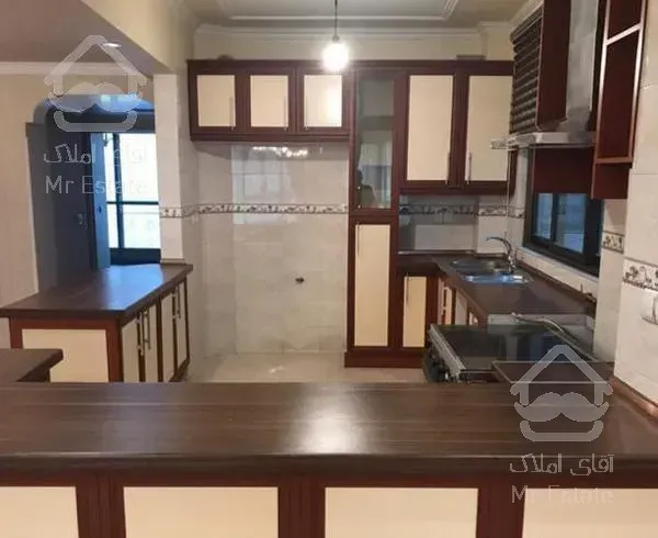 ۱۸۵متر۳خ با۷۵مترحیاط اختصاصی و۱۰مترپاسیو