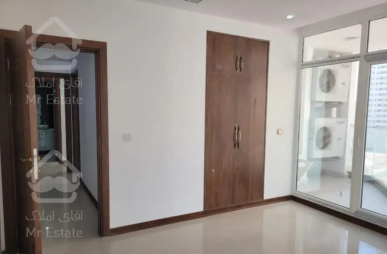 برج مجلل دریاچه/۱۵۸ متر/۳خواب /کلید نخورده