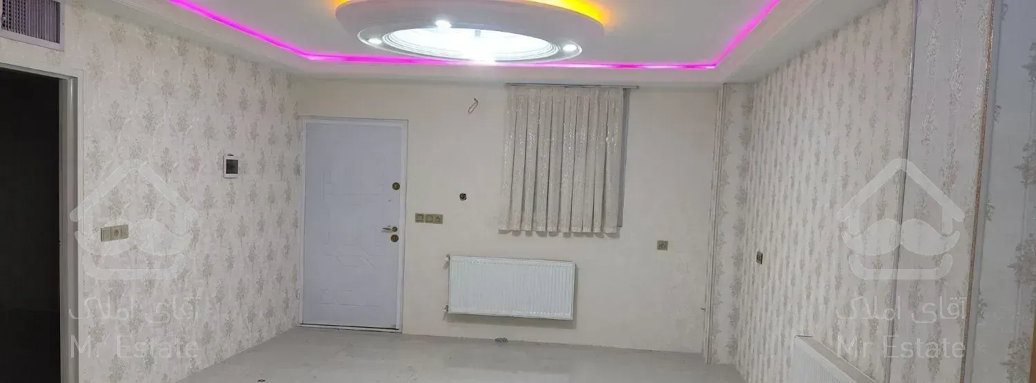 گلدشت شرقی خیابان میرداماد کوچه دنا2