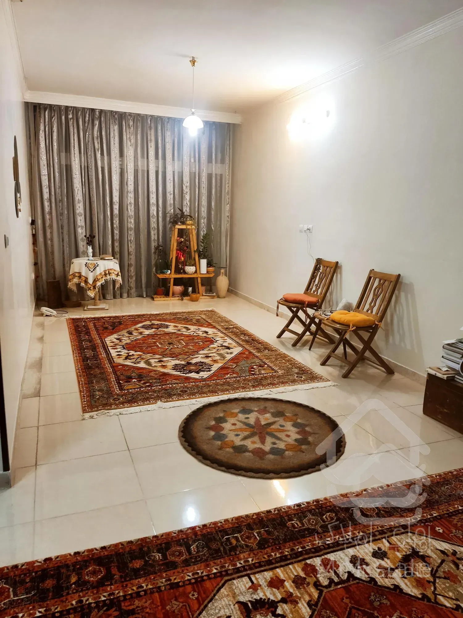 رهن و اجاره طبقه اول منزل ویلایی