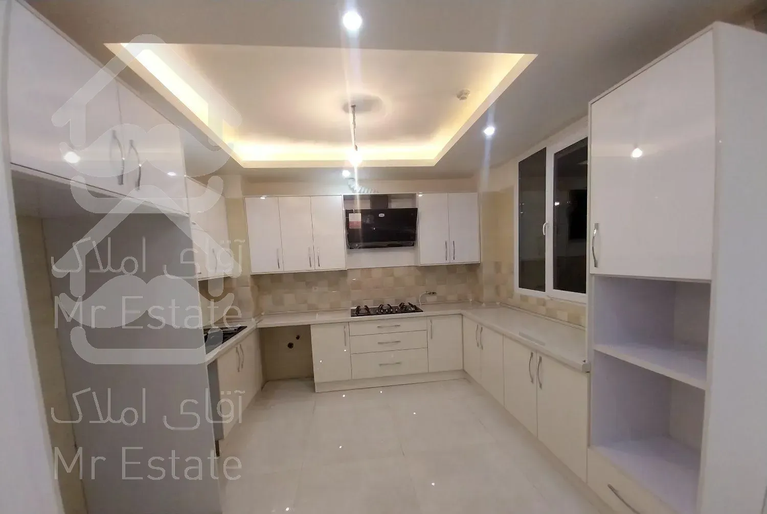 ۱۰۳ متر  تک واحدی  فول امکانات