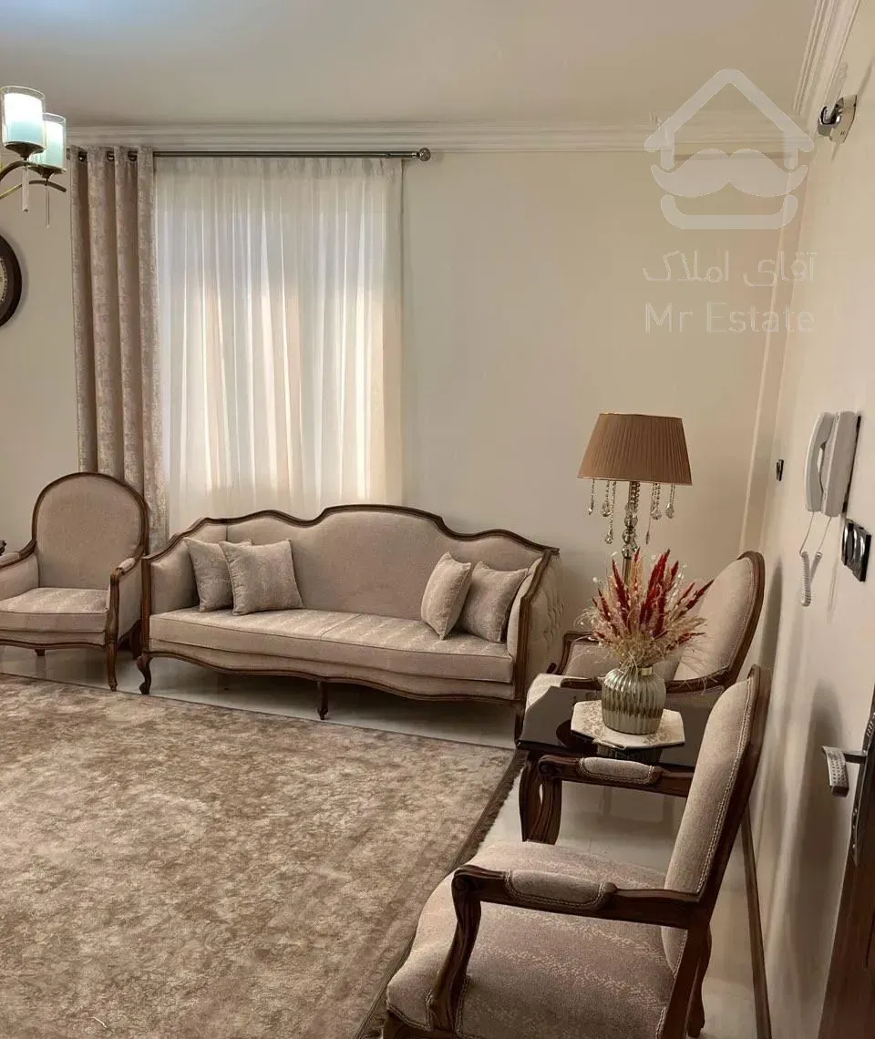 ۵۶ متر//با پارکینگ و انباری//تک واحدی