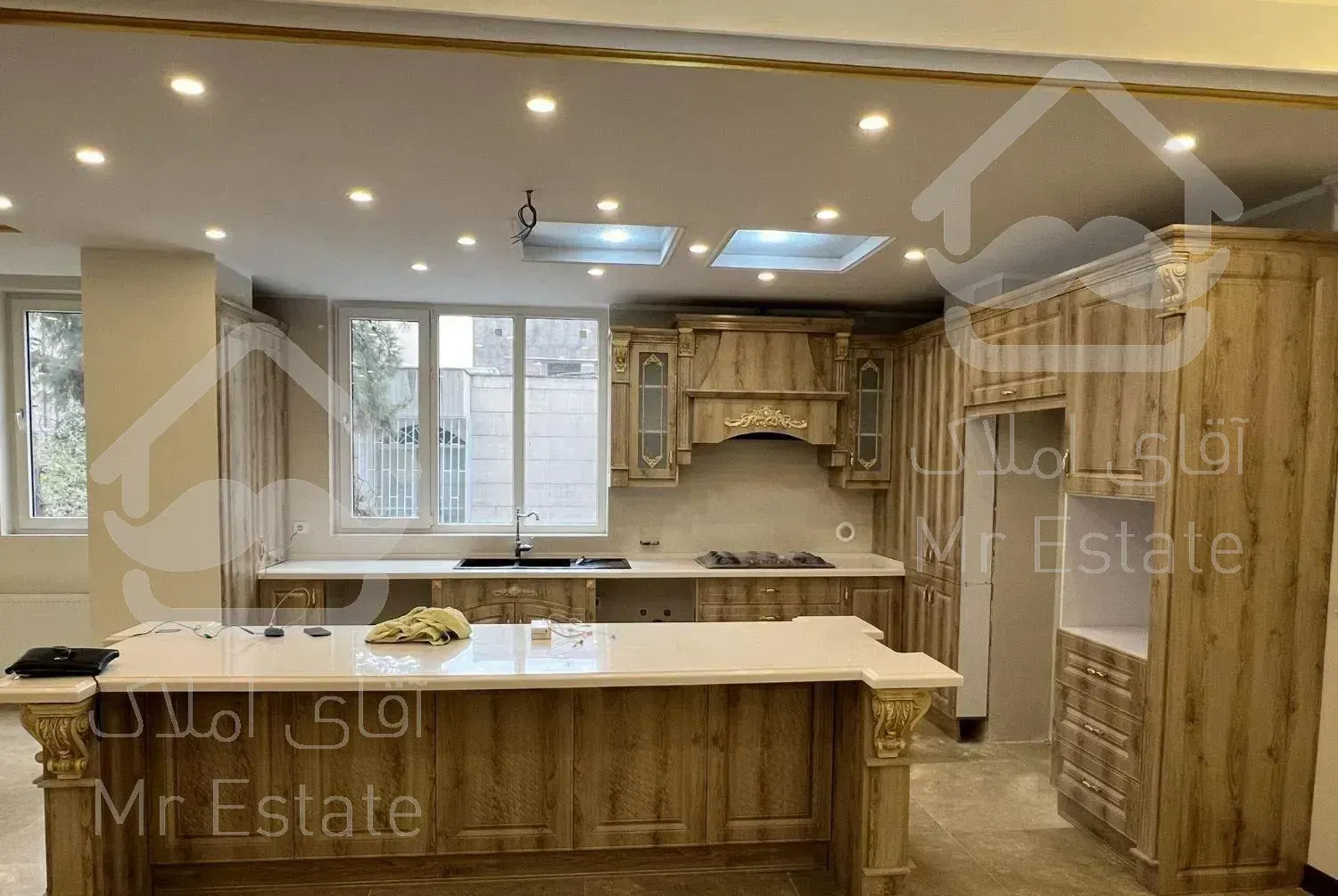 * خواجه عبدالله '۱۳۳متر نوساز تک واحد - ۲پارکینگ *