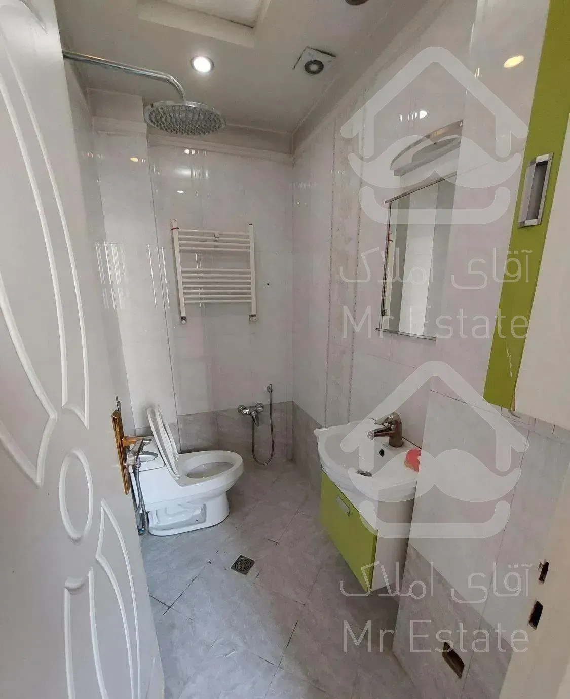 قلهک۹۰متر/۲خوابه/نورمستقیم/امکانات کامل