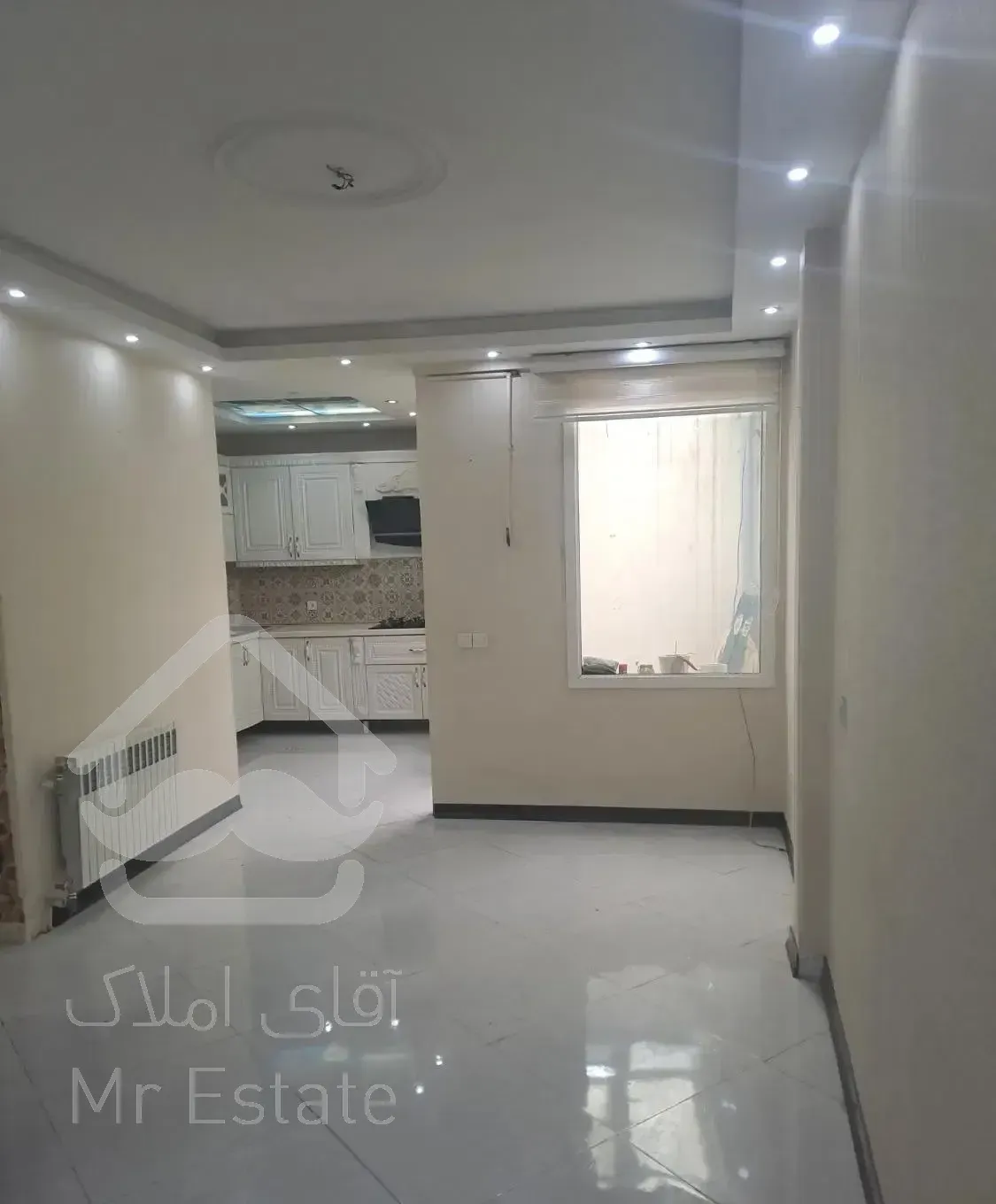 ۴۵ متر سندی با ۱۰ متر حیاط خلوت
