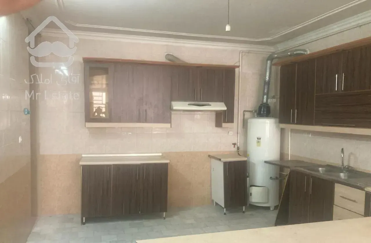 نیم طبقه پشت انتقال خون