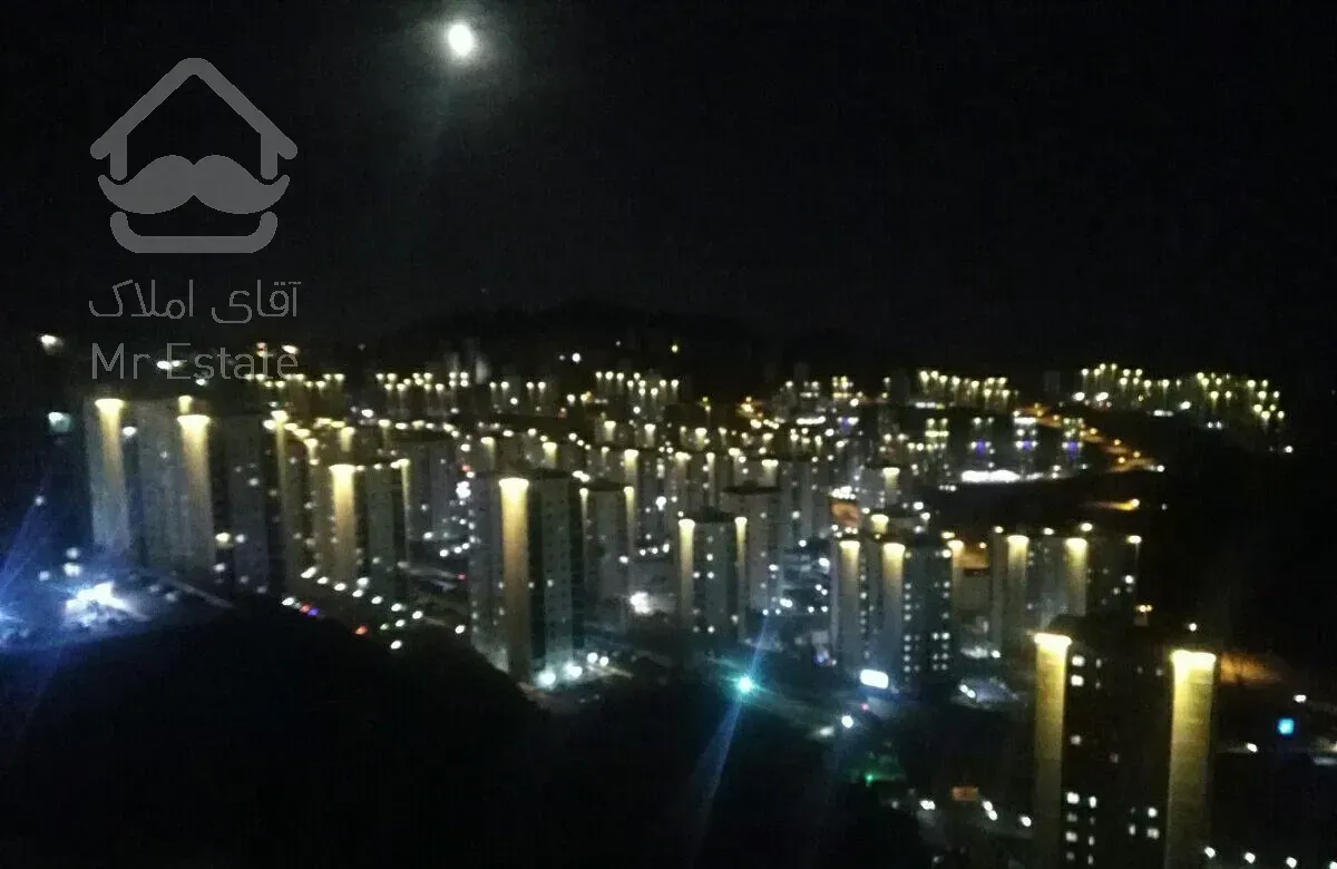 آپارتمان پردیس 92 متری